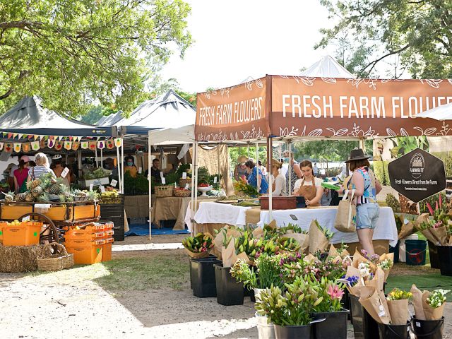fresh flowers at Jan Powers Farmers Markets