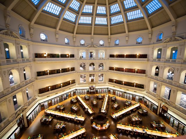 a look inside The State Library of Victoria, Melbourne