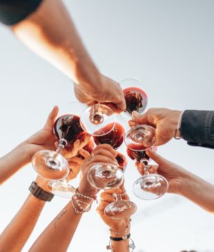<p><strong>Australia</strong> just scored a <i>new wine festival</i> (you’ll never guess where)</p>
