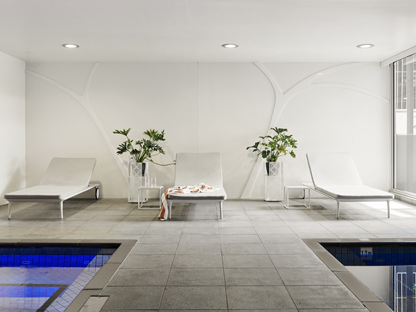 the pool at Pullman Adelaide