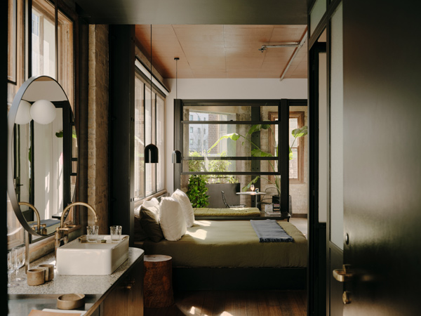 the bedroom at Paramount House Hotel, Sydney