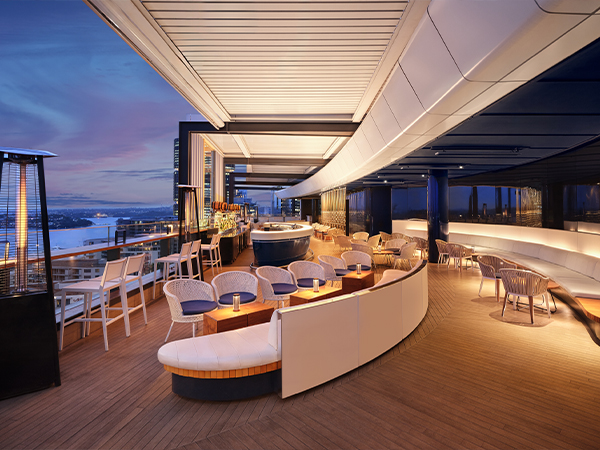 Hyatt Regency Sydney Zephyr bar