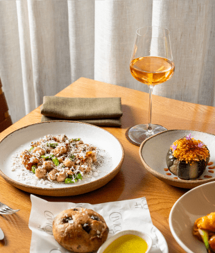 <p><i>40 of the best Italian restaurants</i> in <strong>Sydney</strong></p>
