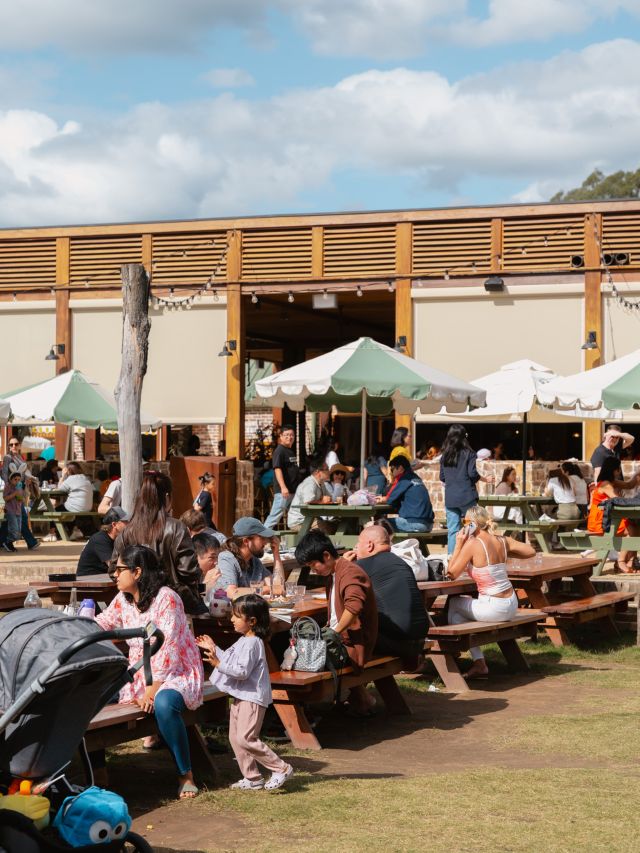 al fresco dining at The Vineyard Sydney