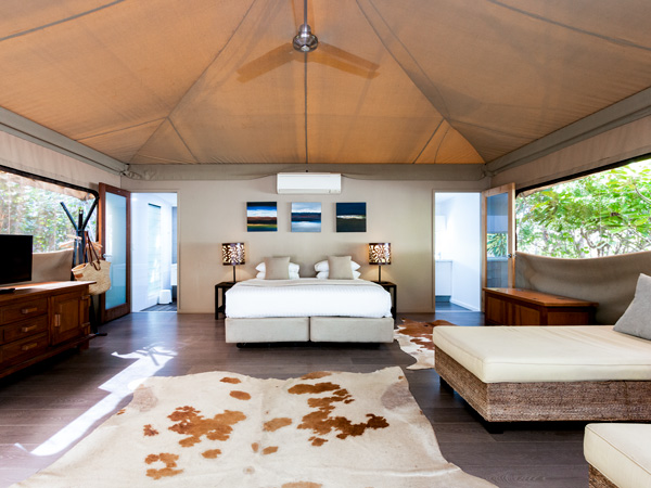 the bedroom at the Billi in Broome