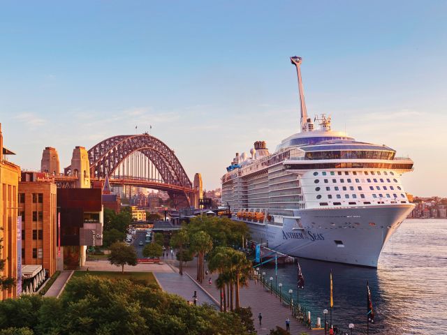 Anthem of the Seas in Sydney Harbour