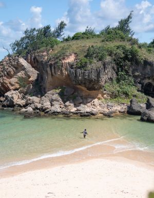 Lonely Beach/Ngalarrkpuy