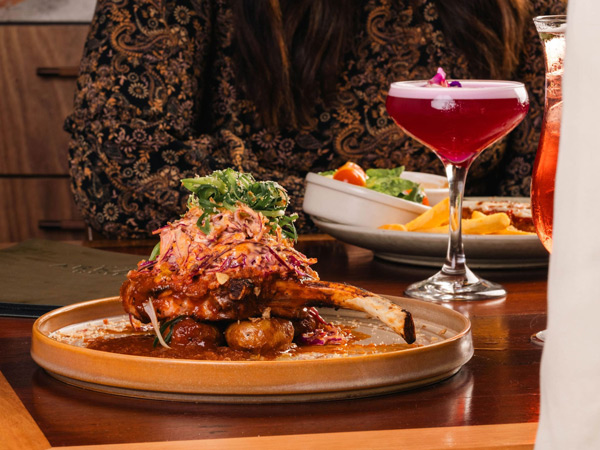 American-style pub food and drinks at Arkaba Hotel, South Australia