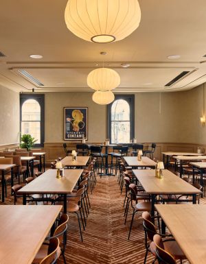 a look inside the pub at The Gardiner Hotel, Vic