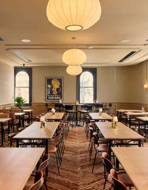 a look inside the pub at The Gardiner Hotel, Vic