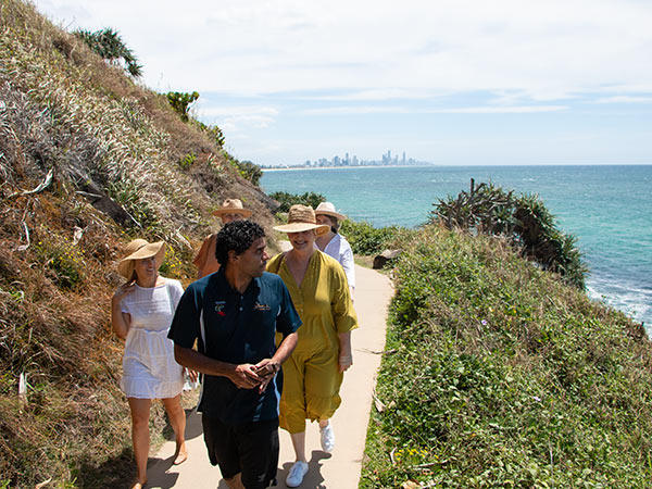 Walkabout tour in Burleigh Heads