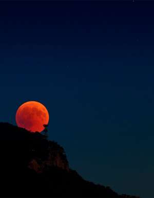 The first blood moon since 2022 is here. Here’s how to see it