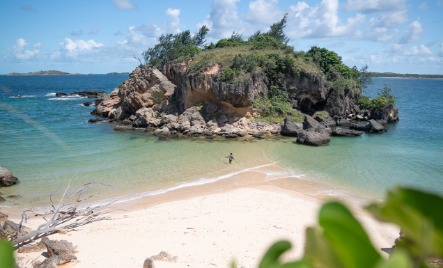 Lonely Beach/Ngalarrkpuy