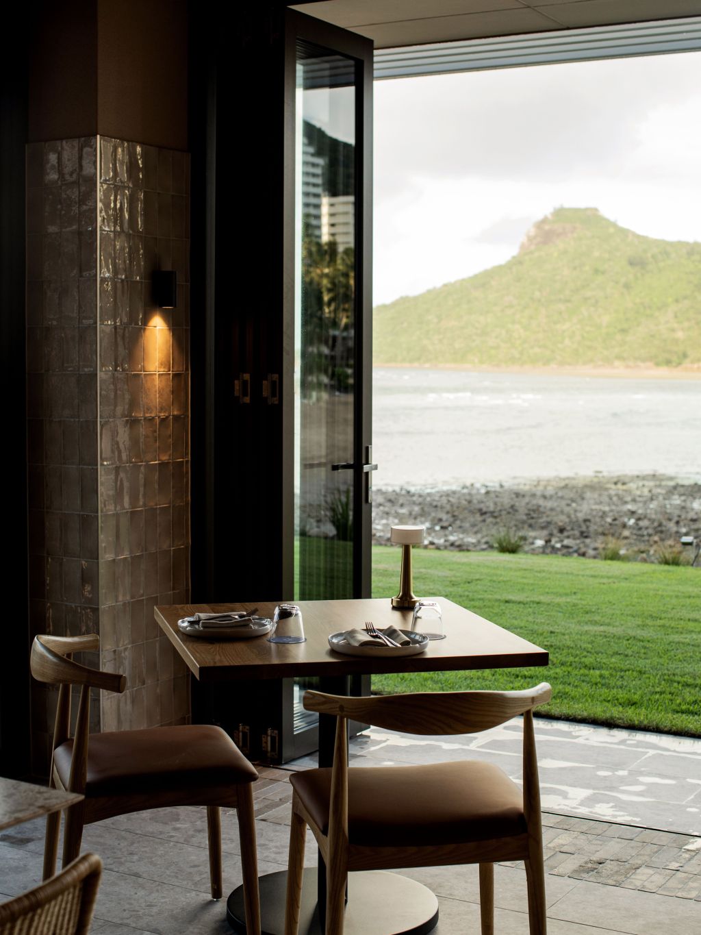 Catseye Pool Club restaurant