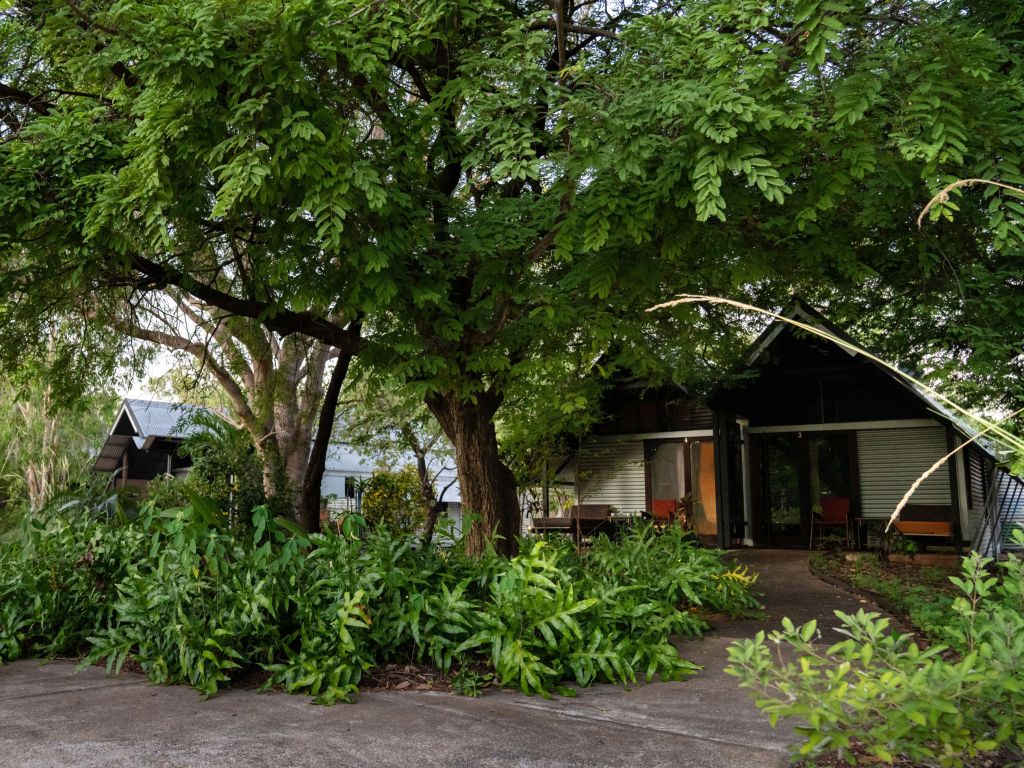 Anbinik Kakadu Resort