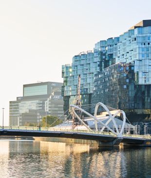 <p><strong>Melbourne’s</strong> <i>coolest new hotel</i> opens for bookings</p>
