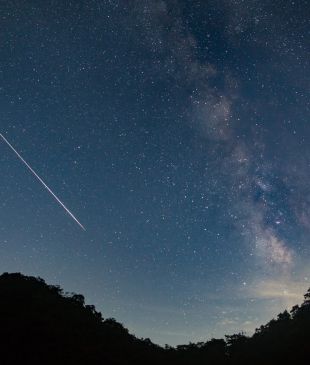 <p><i>The world’s oldest meteor shower</i> will be visible this week</p>
