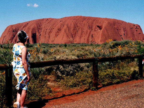Woman reflects on the significance of Uluru in 2004
