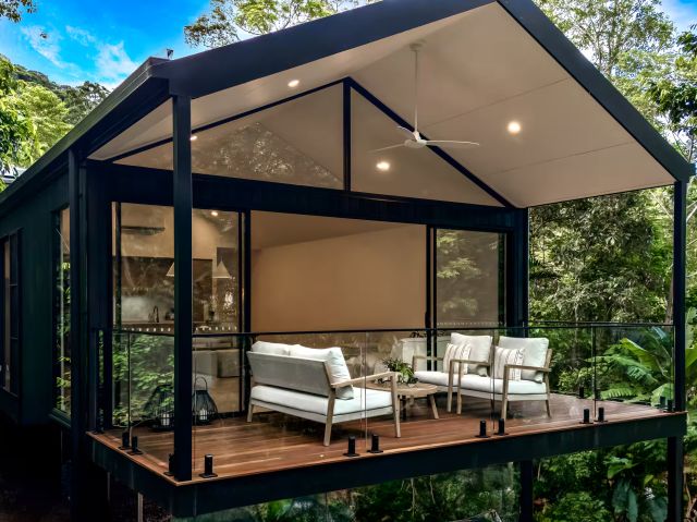 Stoney Treehouse Airbnb Cairns