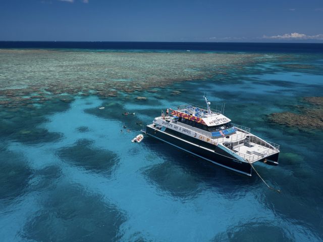 Dreamtime Dive and Snorkel, Great Barrier Reef