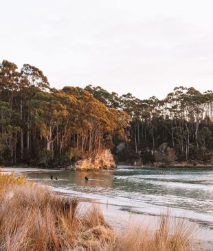 <p>8 coastal getaways that offer the <i>perfect seaside reset</i></p>
