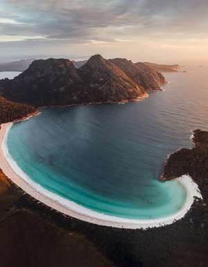 AAT Kings Tasmania tour to Wineglass Bay