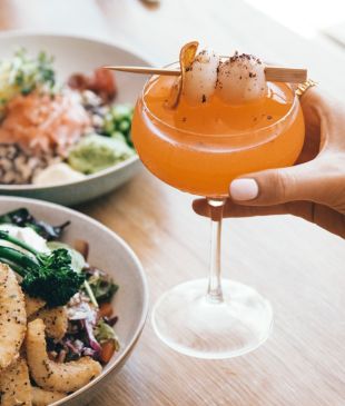 <p>28 of the best <strong>Cairns</strong> restaurants to <i>dine</i> at now</p>
