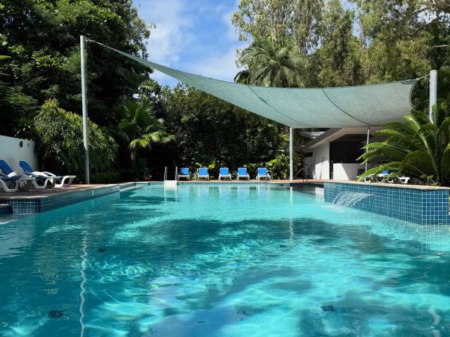Sanctuary Palm Cove pool