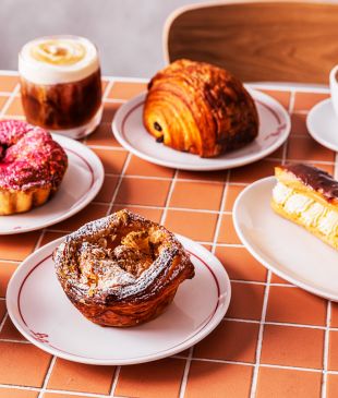 <p>38 of the best <strong>Sydney</strong> cafes to find the <i>perfect brew</i> and breakfast</p>
