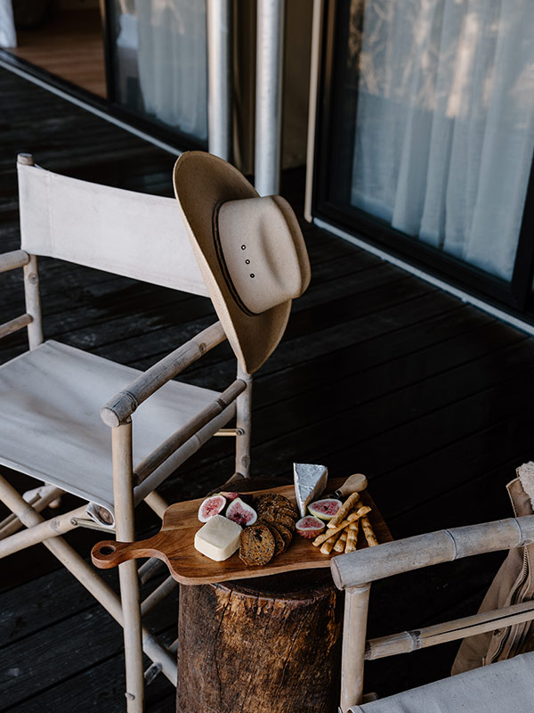 serving platters at Budgalong