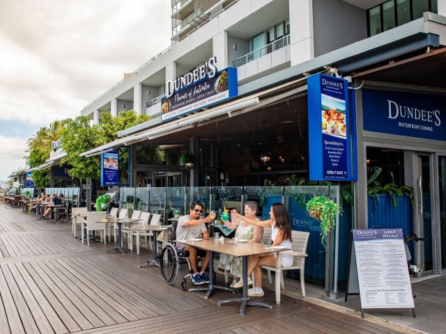 Dundee’s on the Waterfront, Cairns