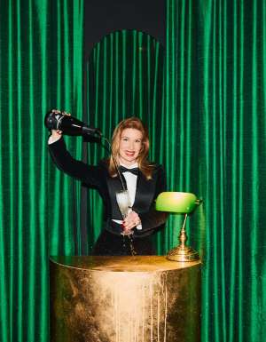 No boys allowed! Mona’s Ladies Lounge is going on tour