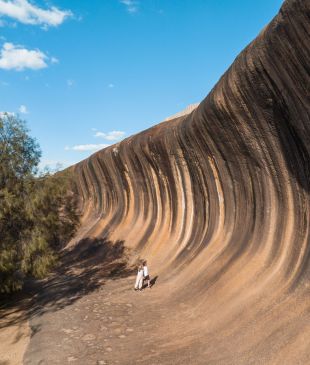 <p>The <i>outback wave</i> you have to see to believe</p>
