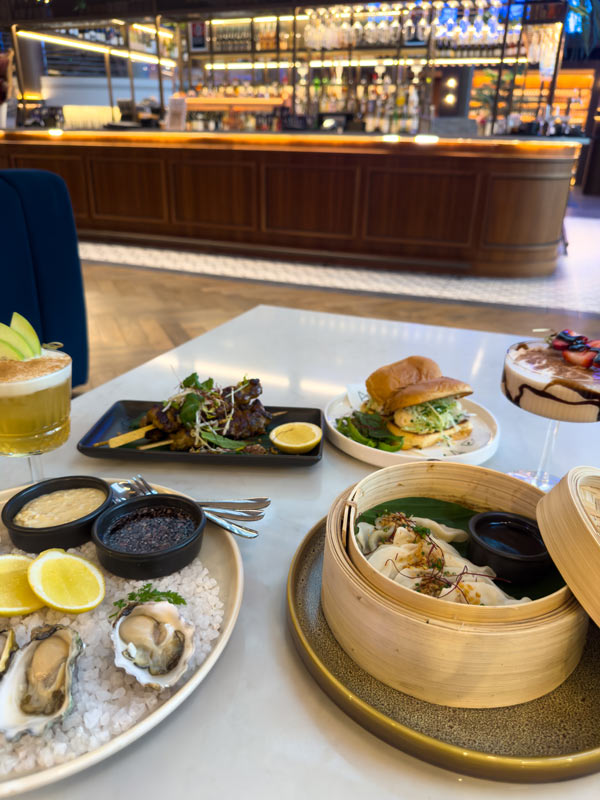 North Bar food and cocktails at Novotel Wollongong Northbeach