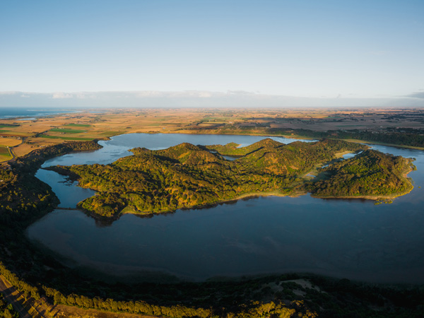 the volcanic crater at Tower Hill Wildlife Reserve