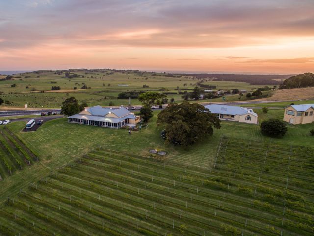 aerial of Crooked River Wines gerrinong