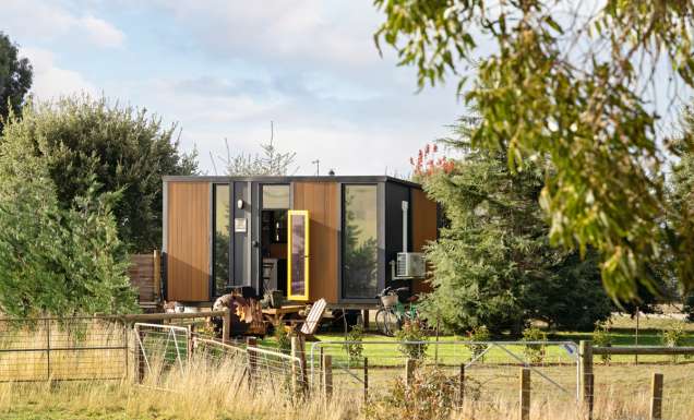 Golden Hour Hideaway in Glenlyon, Victoria