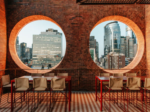 rooftop restaurant and bar MidAir at Hyde Melbourne Place