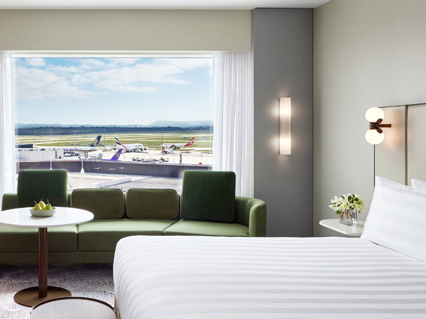 the room at PARKROYAL Melbourne Airport with runway views