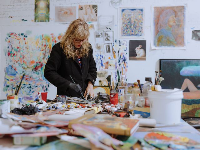 Michelle-Gearin-in-her-studio.-Image-courtesy-and-©-the-artist