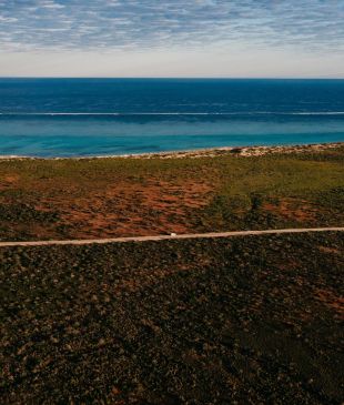 <p><strong>Australia</strong>&#8216;s <i>top 3 road trips</i> in every state and <strong>territory</strong> revealed</p>

