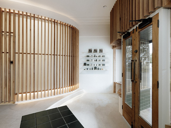 the front of Aqua Ignis bathhouse, Blue Mountains