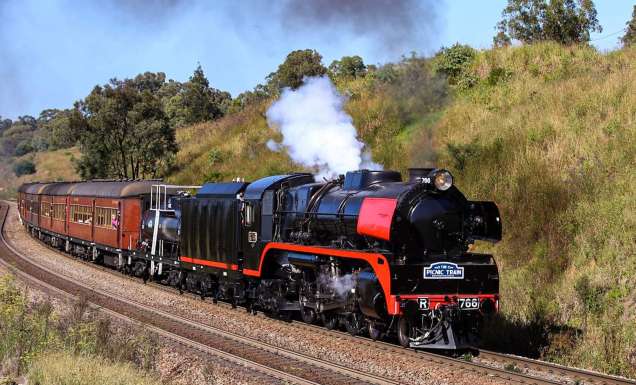 The red kiama vintage train on route