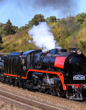 The red kiama vintage train on route