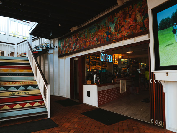 the sports bar at The Court House Hotel, Port Douglas pubs