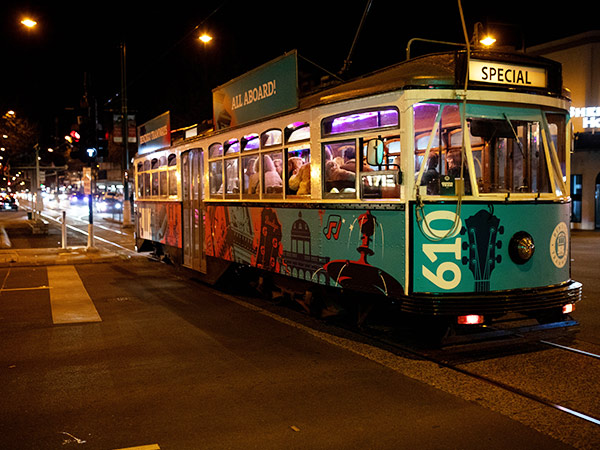 bendigo groove tram exterior