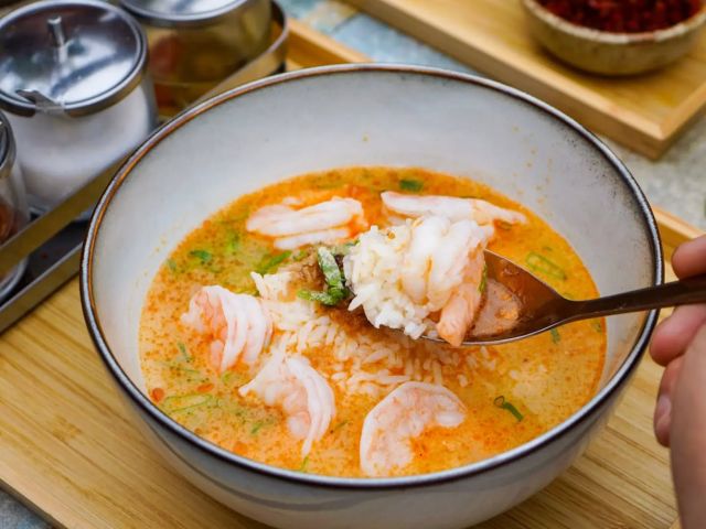 shrimp soup at Roslyn Thai Cafe, Melbourne