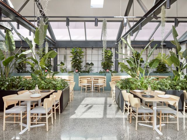 Au79 bright and airy cafe interior