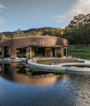 <p><i>Exclusive</i>: The new SOL Elements bathhouse is a <i>Japanese-inspired dream</i></p>
