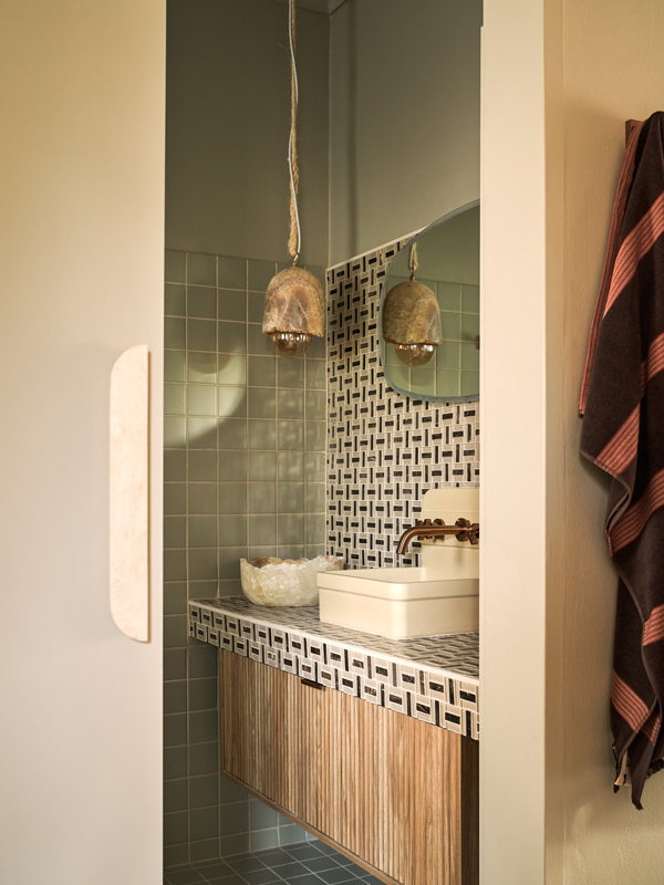 a sleek bathroom at Swell Hotel Byron Bay